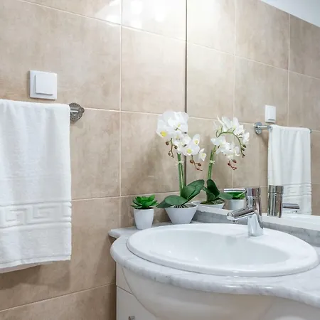 Casa Campos , Modern Two Bedroom House In Loreto