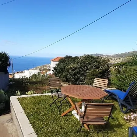 Casa Campos , Modern Two Bedroom House In Loreto * Achada de Cima