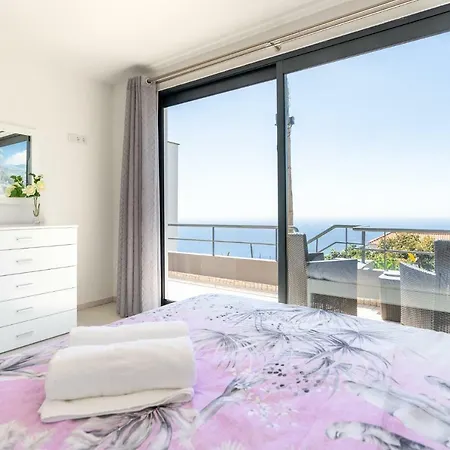 Casa Campos , Modern Two Bedroom House In Loreto Semesterbostad *