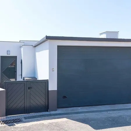 Casa Campos , Modern Two Bedroom House In Loreto Semesterbostad Achada de Cima