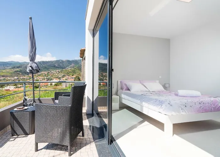 Casa Campos , Modern Two Bedroom House In Loreto * Achada de Cima