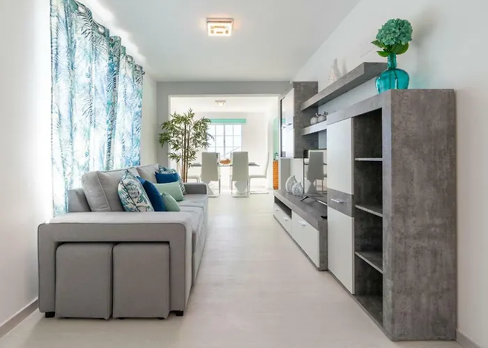 Casa Campos , Modern Two Bedroom House In Loreto